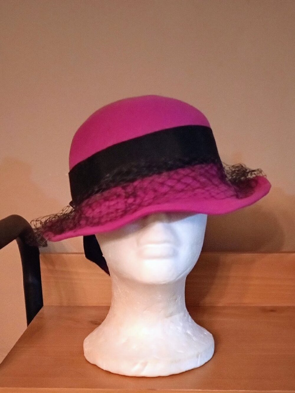 Vintage Liz Claiborne hat